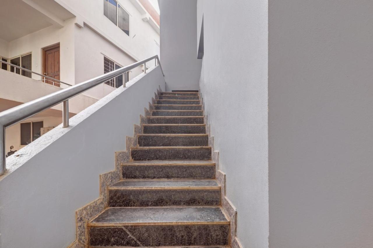 Spot On Svasthi Homes Mājāli Exterior foto